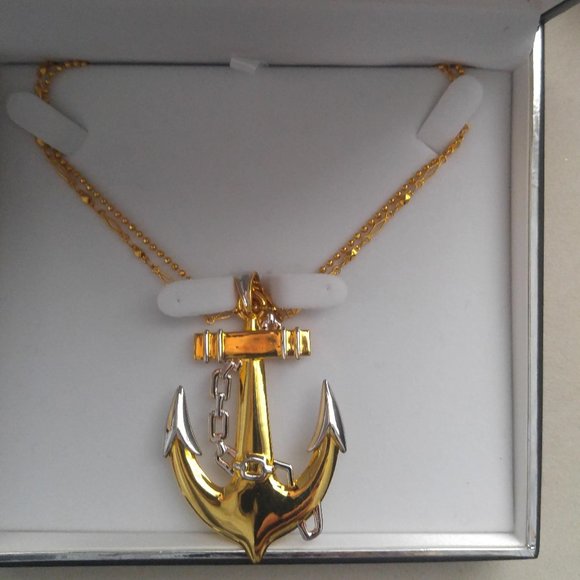 Fifth Avenue Collection Anchor Necklace - Picture 4 of 9